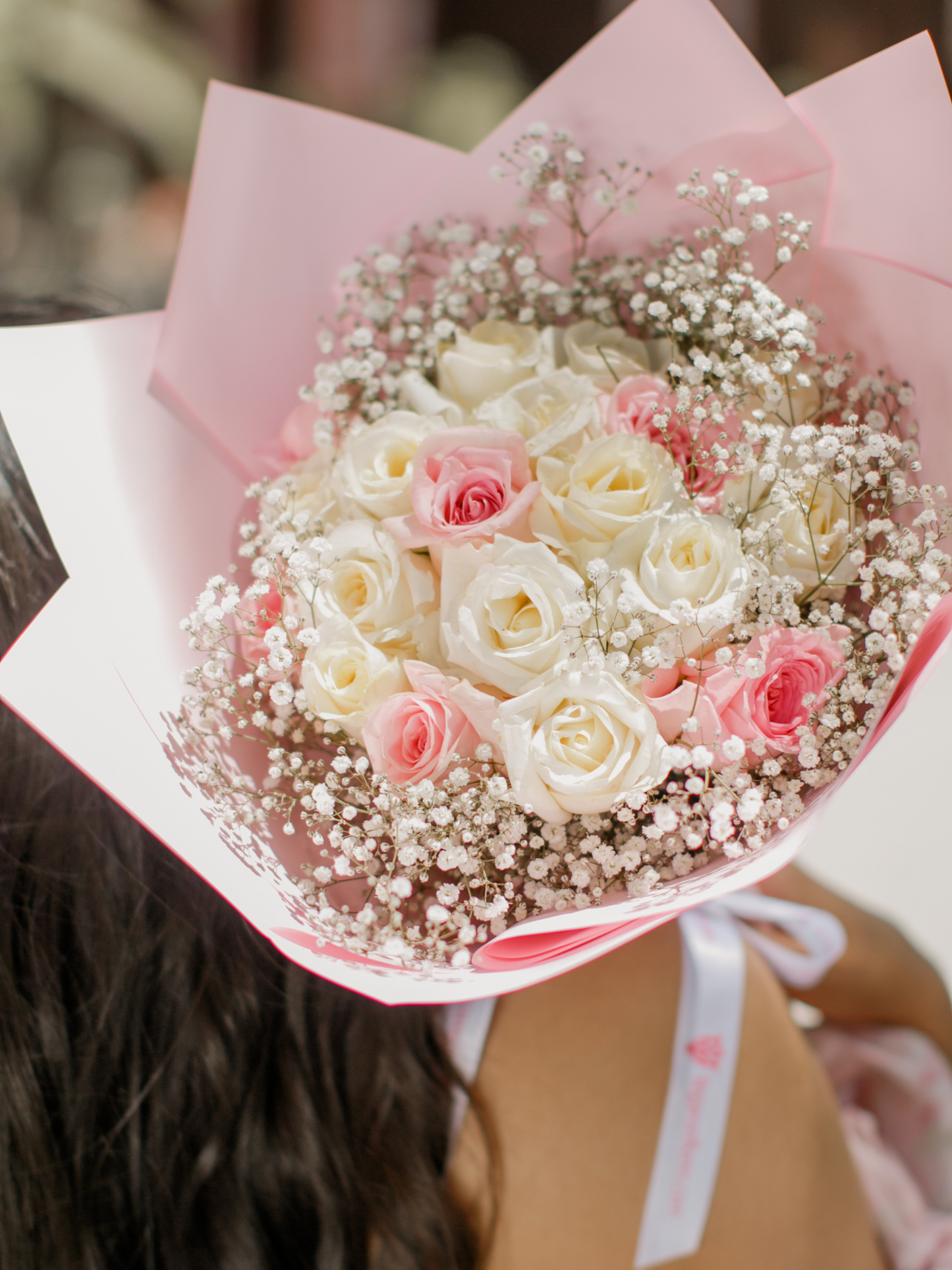 Ramo de Rosas Blancas y Rosas