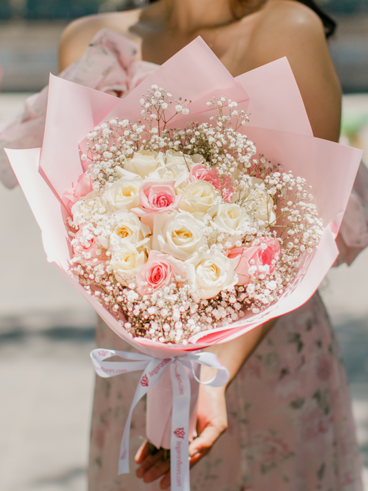 Ramo de Rosas Blancas y Rosas