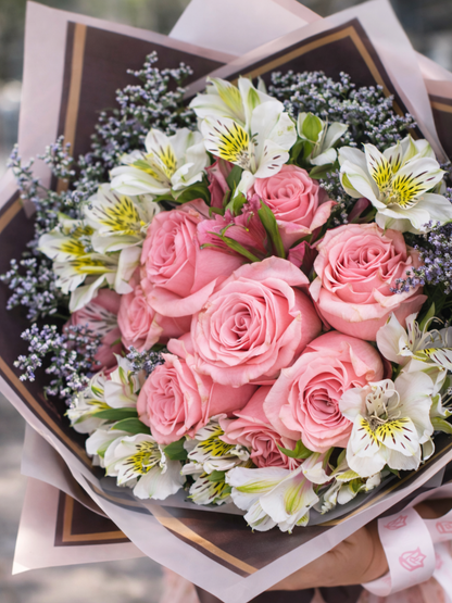 Ramo de Rosas Rosas y Astromelias